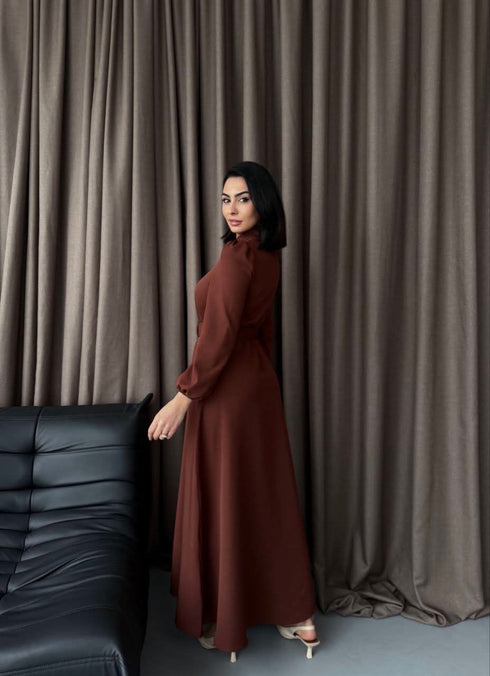 فستان نسائي طويل لون بني
