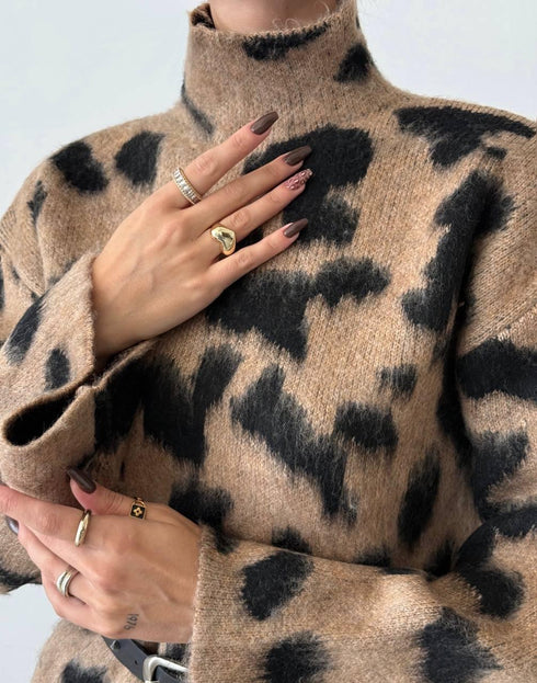 كنزة تايجر من الصوف الناعم