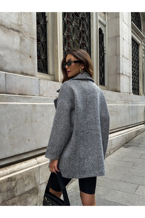 جكيت قصير مبطن لون رمادي