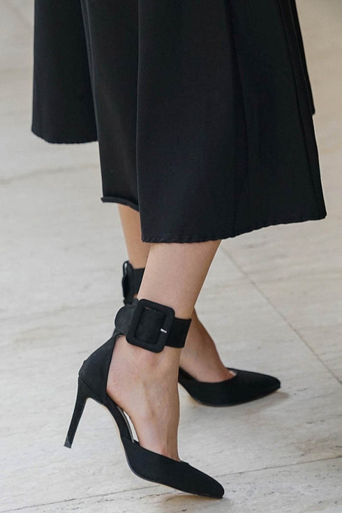 حذاء كعب عالي شامواه لون أسود