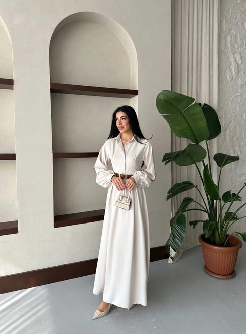 فستان نسائي طويل مع حزام باللون إيكرو