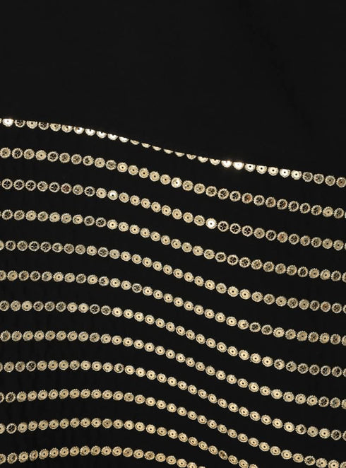 عباية نسائية لون أسود