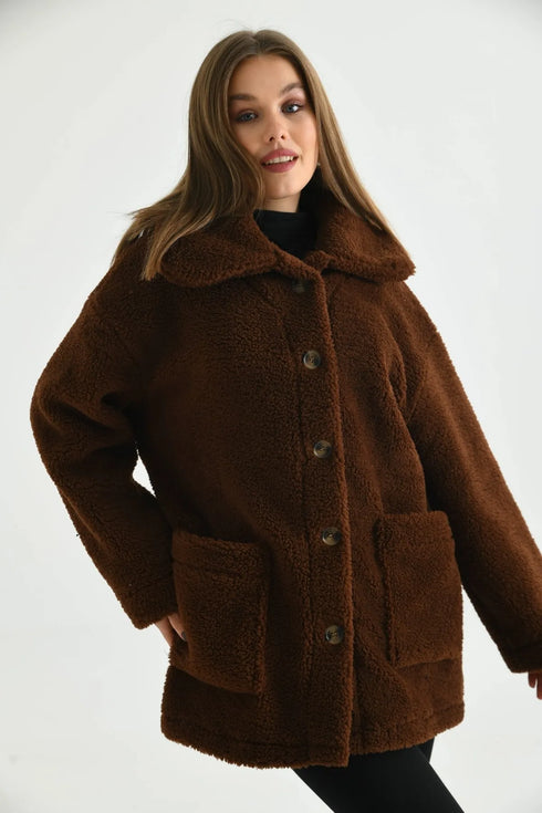 معطف فرو لون بني غامق