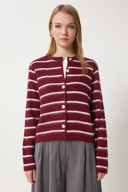 جرزة صوفية مخططة باللون العنابي