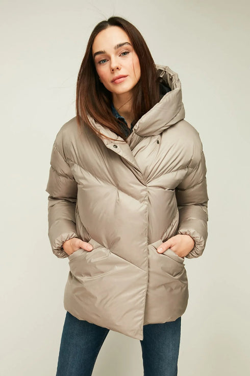 جكيت شتوي وتر بروف لون بيج