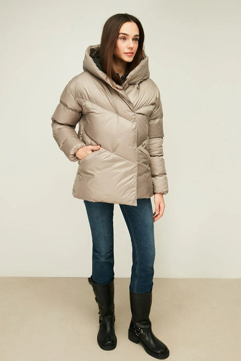 جكيت شتوي وتر بروف لون بيج