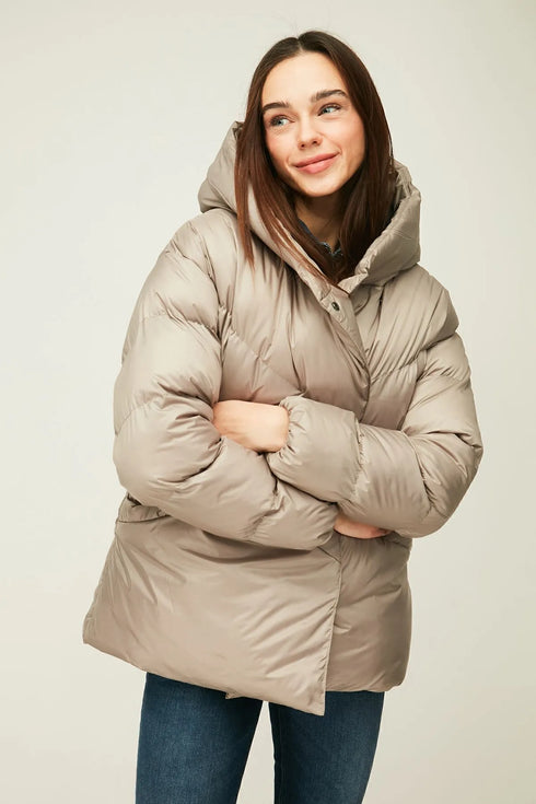 جكيت شتوي وتر بروف لون بيج