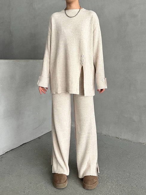 طقم صوف ناعم - بيج