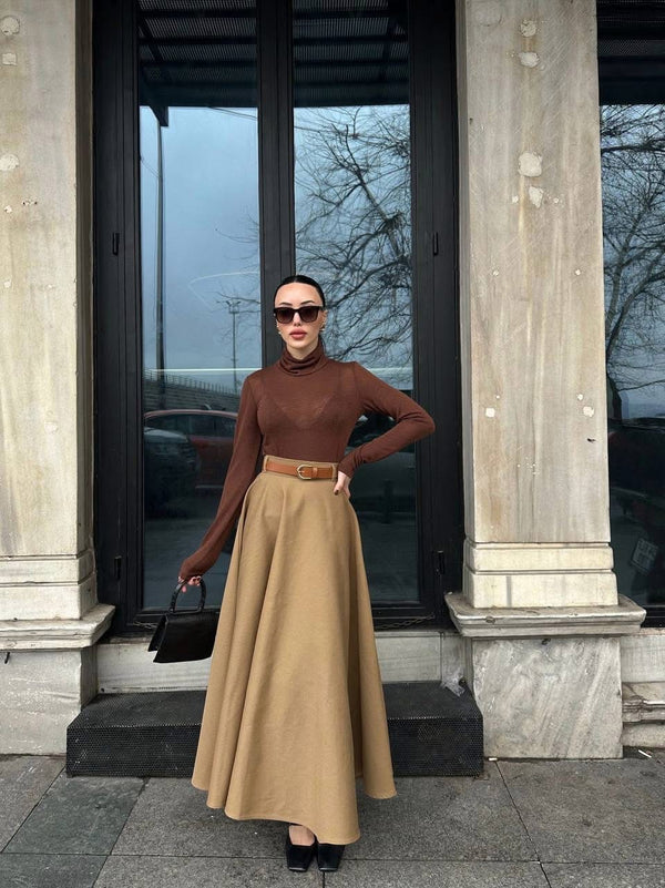 تنورة طويلة لون بيج