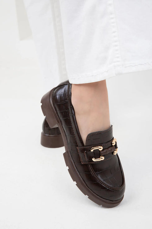 حذاء كاجوال كروكو لون بني