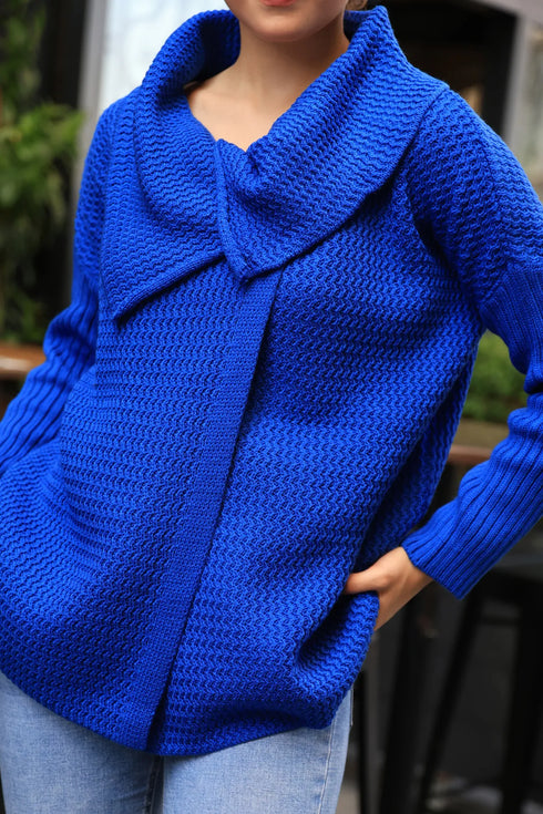 كنزة صوفية تريكو لون أزرق