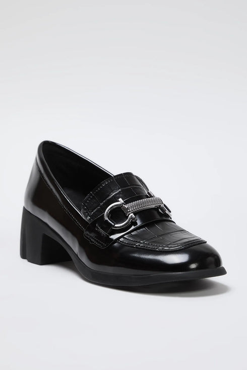 حذاء نسائي بكعب لون أسود