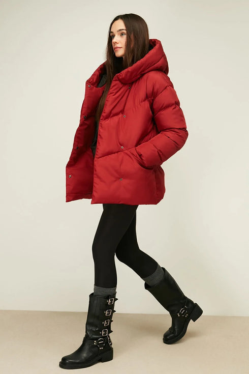 جكيت وتر بروف لون أحمر