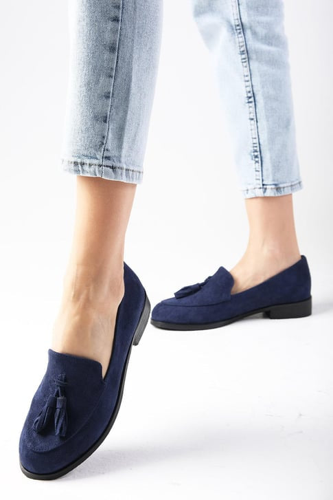 حذاء أوكسفورد من الشامواه باللون الكحلي