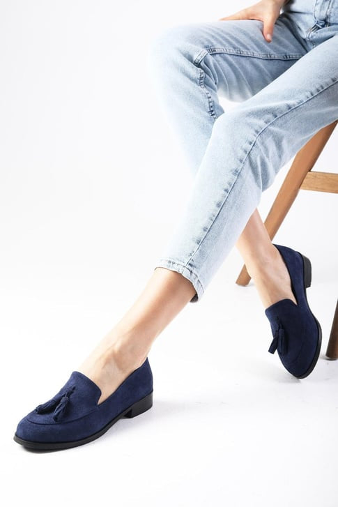 حذاء أوكسفورد من الشامواه باللون الكحلي