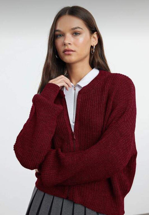 جرزة صوفية ناعمة باللون البوردو