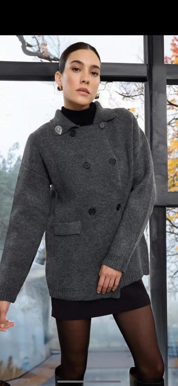 جرزة صوفية ناعمة لون رمادي غامق