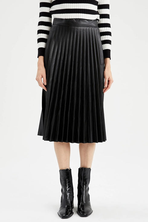 Leather Pleated Midi Skirt -Black