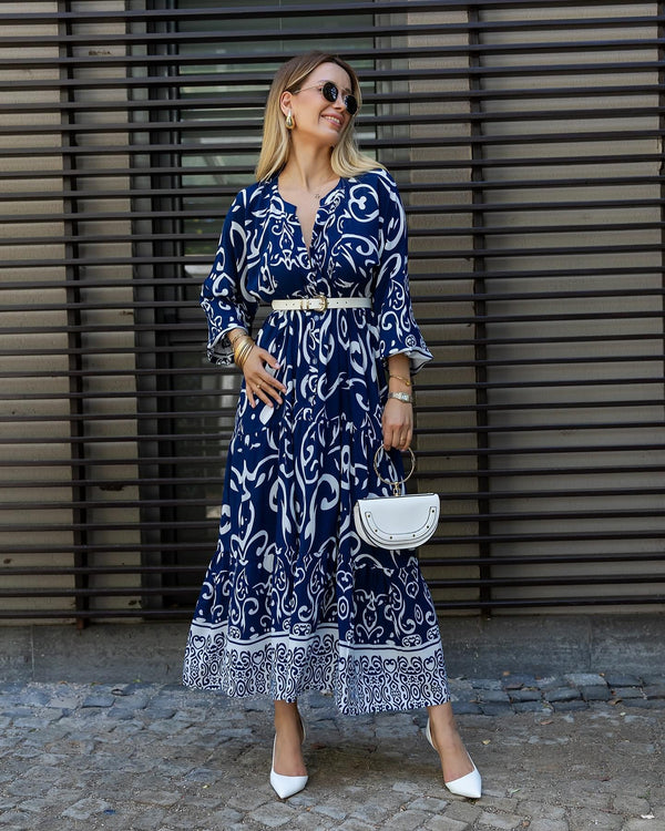 فستان صيفي طويل باللون الأزرق