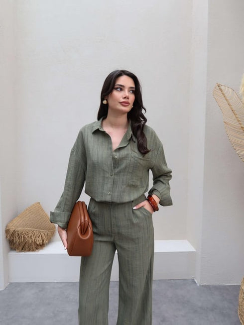 طقم قميص وبنطلون من الكتان - زيتي