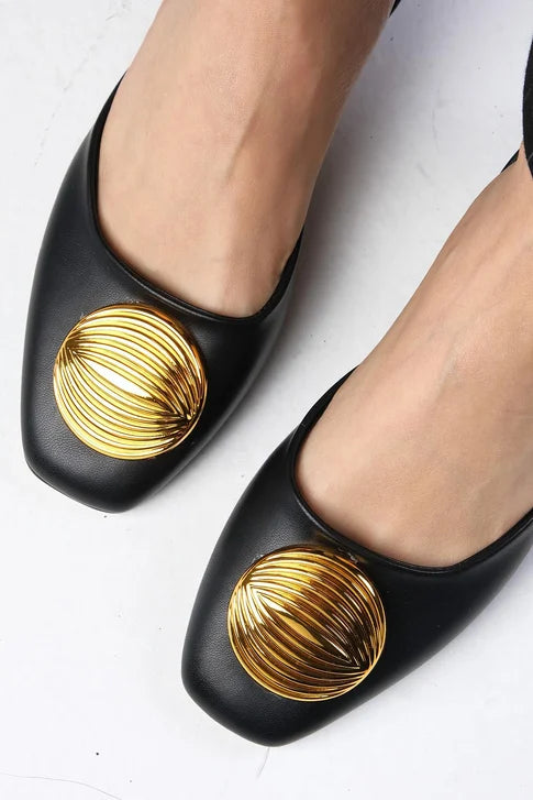 حذاء نسائي بكعب قصير- أسود