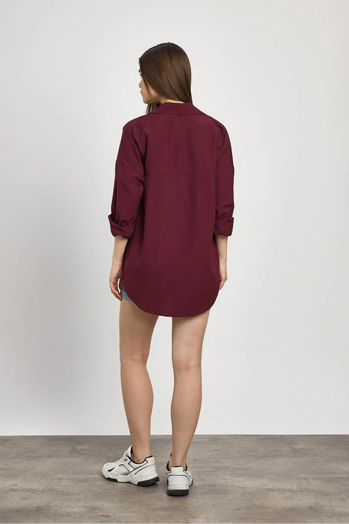 قميص طويل اوفر سايز باللون العنابي