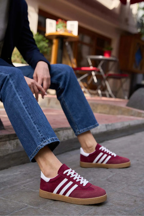 حذاء رياضي نسائي يومي من الشامواه - لون بوردو