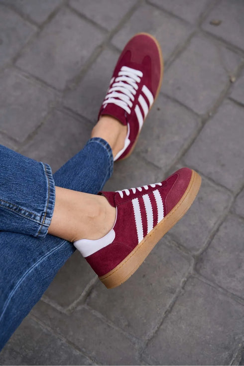 حذاء رياضي نسائي يومي من الشامواه - لون بوردو