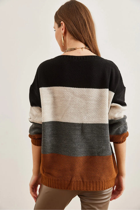 كنزة نسائية تريكو ناعم مخططة