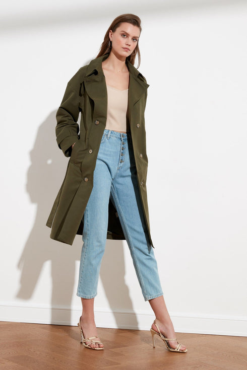 ترانشكوت طويل لون زيتي