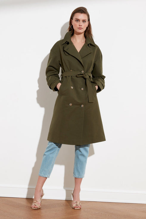 ترانشكوت طويل لون زيتي