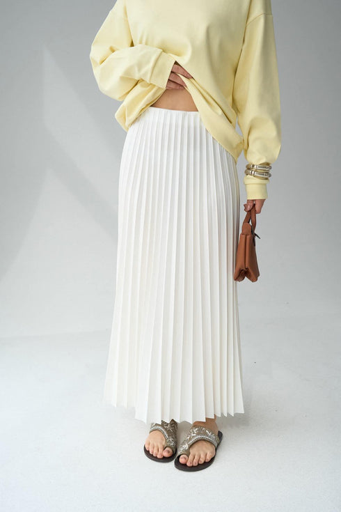 تنورة طويلة كسرات - أبيض