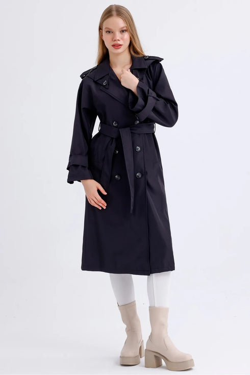 ترانشكوت وتر بروف باللون الأسود