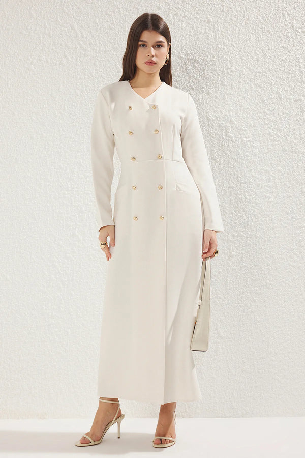 فستان نسائي بيج بأزرار ذهبية