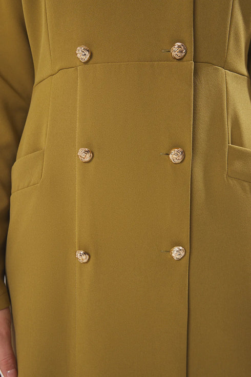 فستان نسائي زيتي بأزرار ذهبية