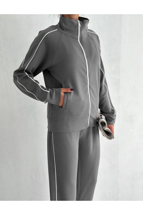 طقم جاكيت وبنطلون لون رمادي