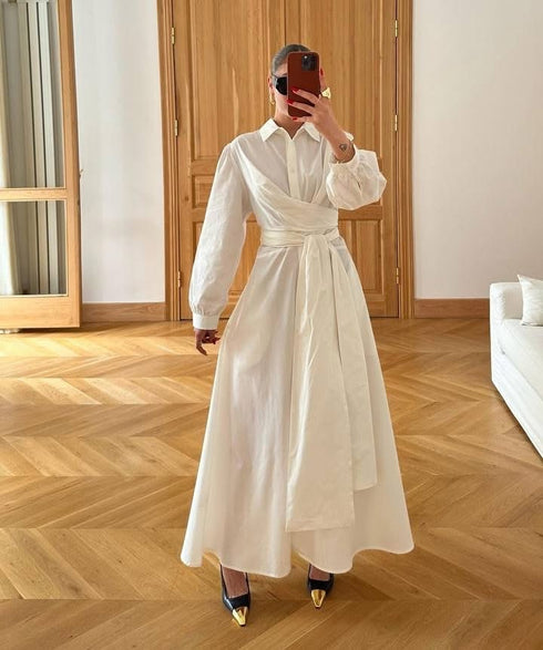 فستان نسائي طويل لون أبيض