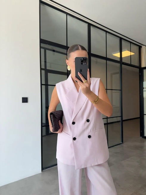 طقم ڤيست/ بنطلون باللون الوردي