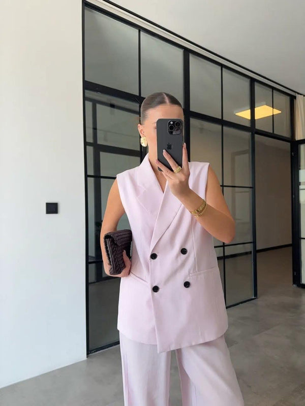 طقم ڤيست/ بنطلون باللون الوردي