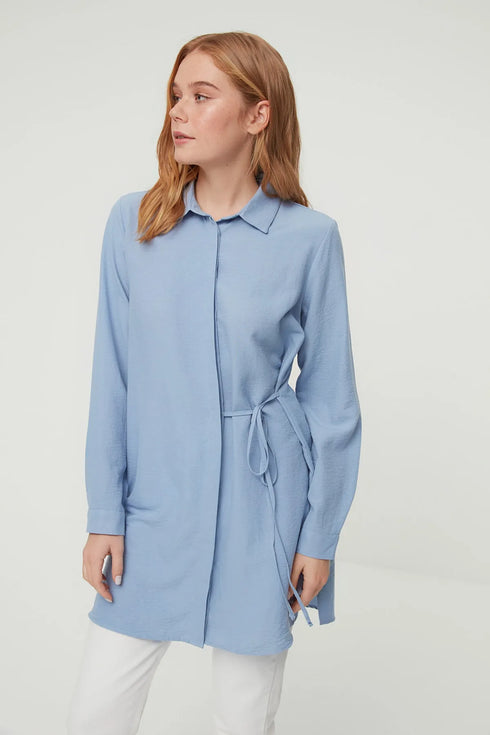 قميص نسائي لون أزرق