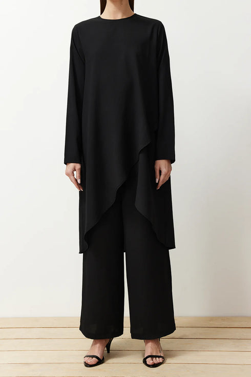 طقم بنطال و تونيك باللون الأسود