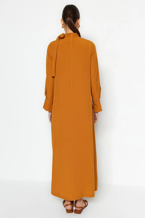 فستان نسائي بتفاصيل ربطة عنق - لون قرميدي