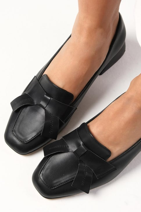 حذاء بكعب قصير لون أسود