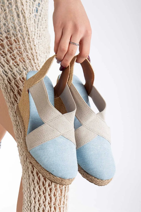 صندل كعب روكي من قماش الدنيم الأزرق