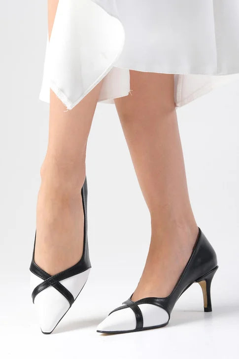 حذاء بكعب عالي لون أسود