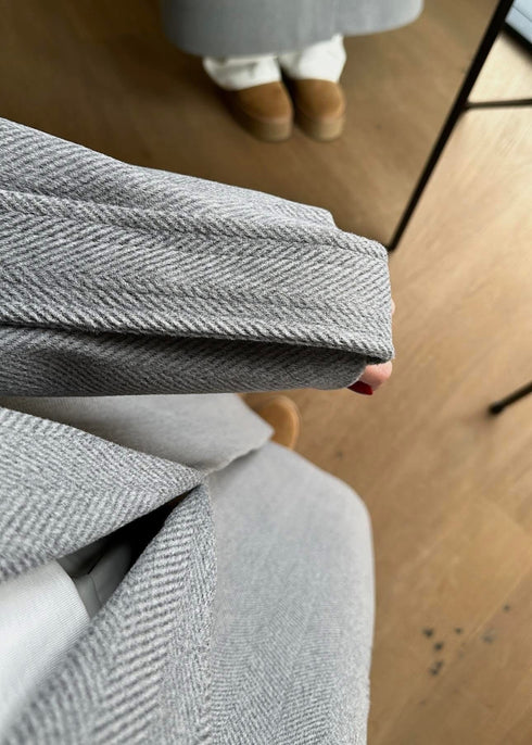 معطف جوخ طويل لون رمادي