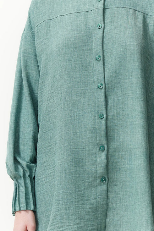 قميص من الكتان باللون الاخضر النعناعي