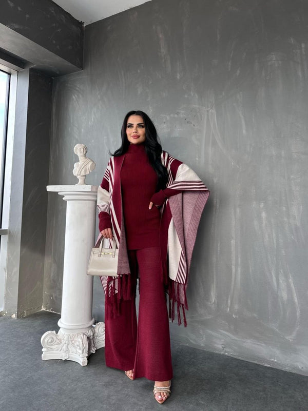 طقم صوف لون خمري 3 قطع