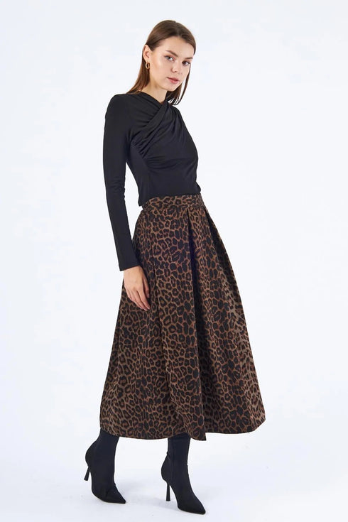 تنورة طويلة بنقشة تايجر