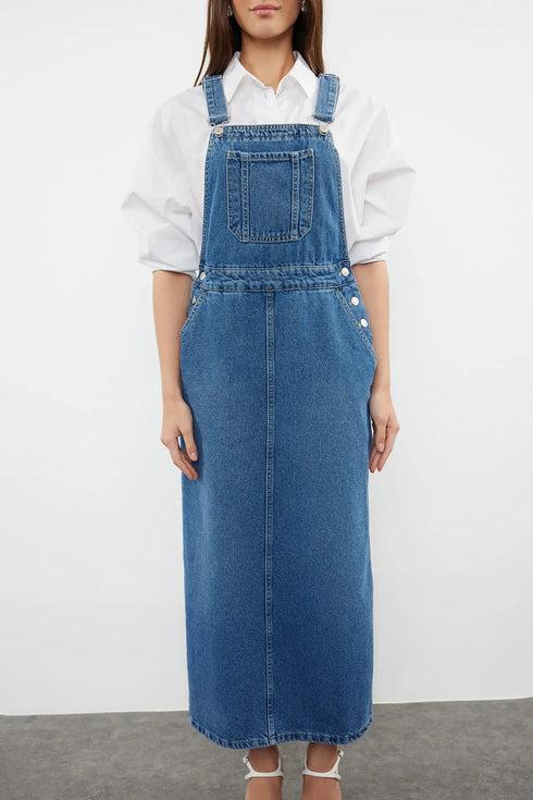 فستان طويل جينز باللون الأزرق